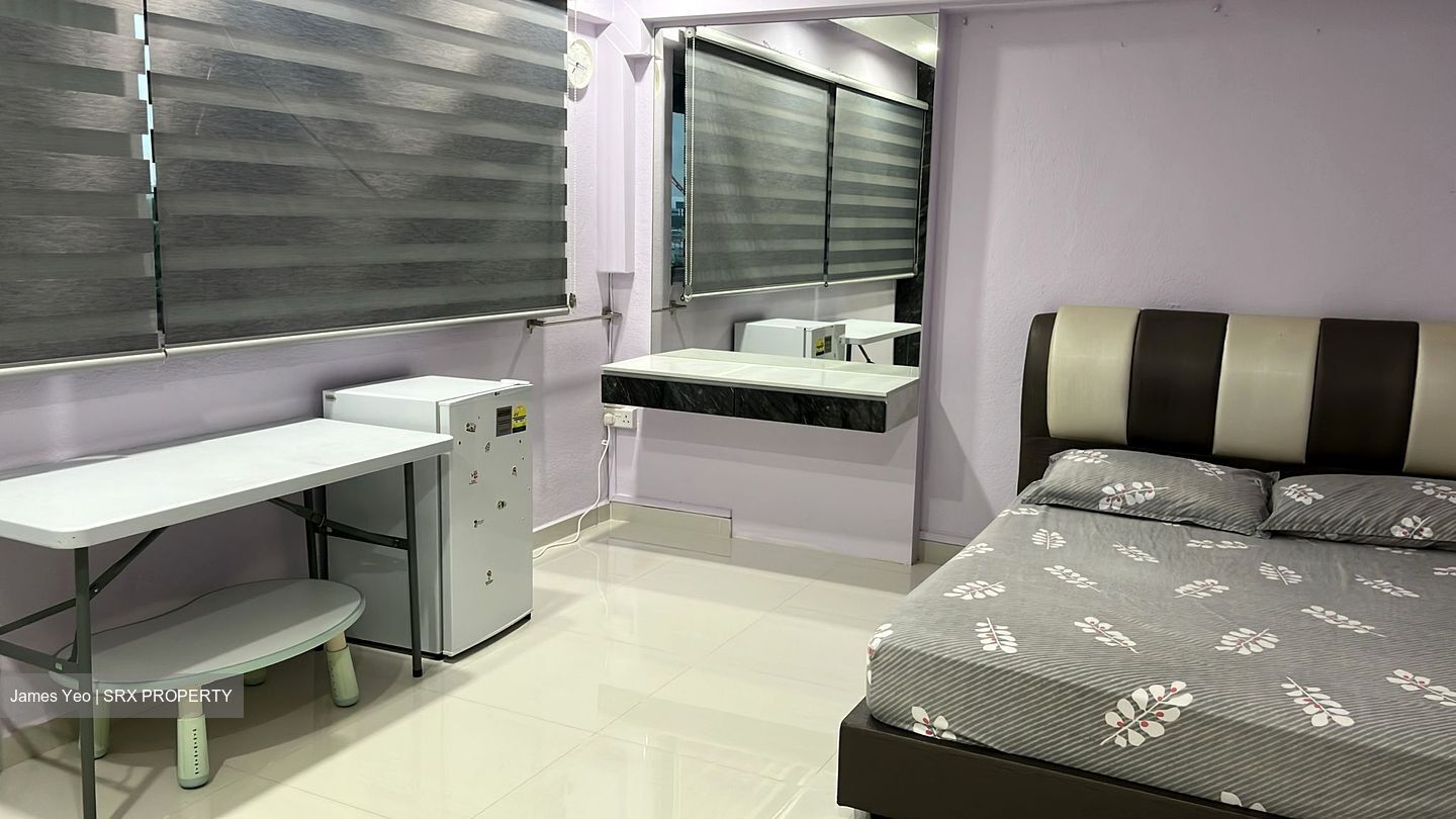 Blk 558 Jurong West Street 42 (Jurong West), HDB Executive #520602901